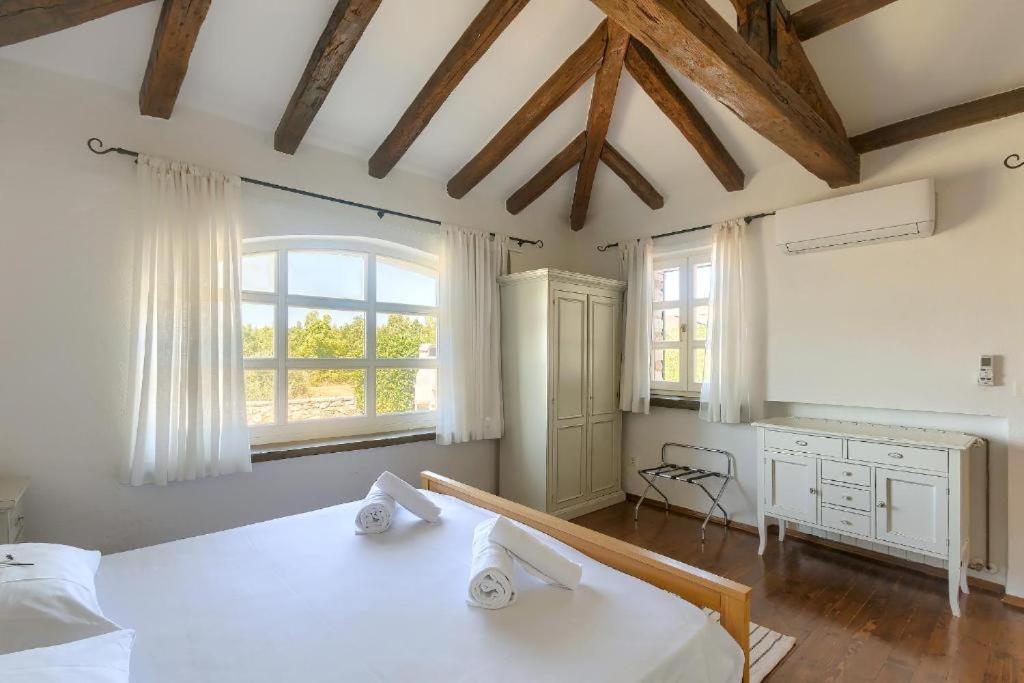 Villa Olivetta - Istrische Villa mit Meerblick nahe Porec Barat  Exterior foto